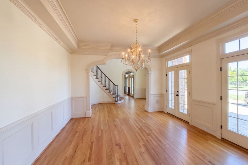 Photo 8 of 33 of 2308 Wakefield Plantation Dr, Raleigh, NC
