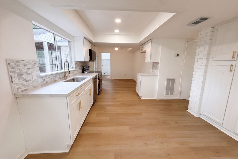 Photo 6 of 29 of 1319 Briarmead Dr, Richmond, TX