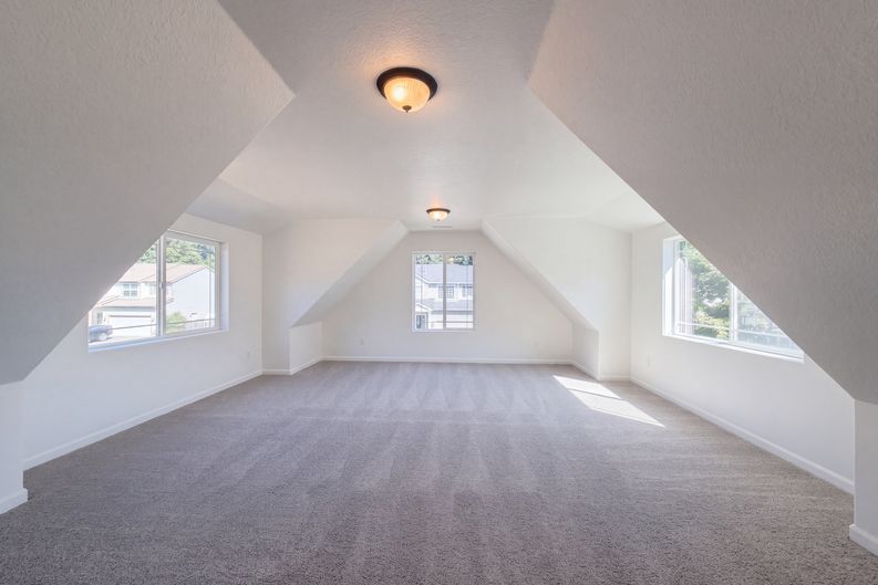 Photo 20 of 25 of 34050 SE Sturgeon St, Scappoose, OR