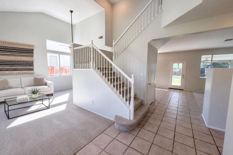 Photo 8 of 26 of 33825 Glenoaks Dr, Yucaipa, CA