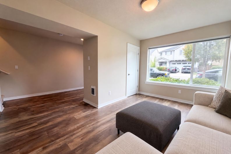 Photo 15 of 21 of 17302 SW Kite Ln, Beaverton, OR