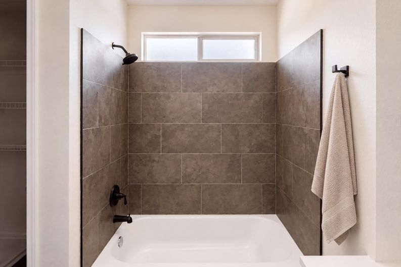 Photo 14 of 20 of 13800 Spring Heath Rd, Pflugerville, TX