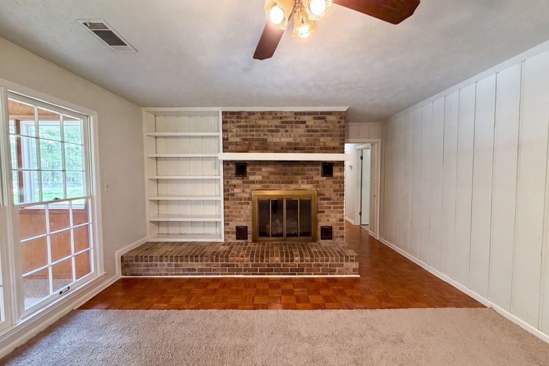 Photo 8 of 34 of 2310 McEachern School Rd, Powder Springs, GA
