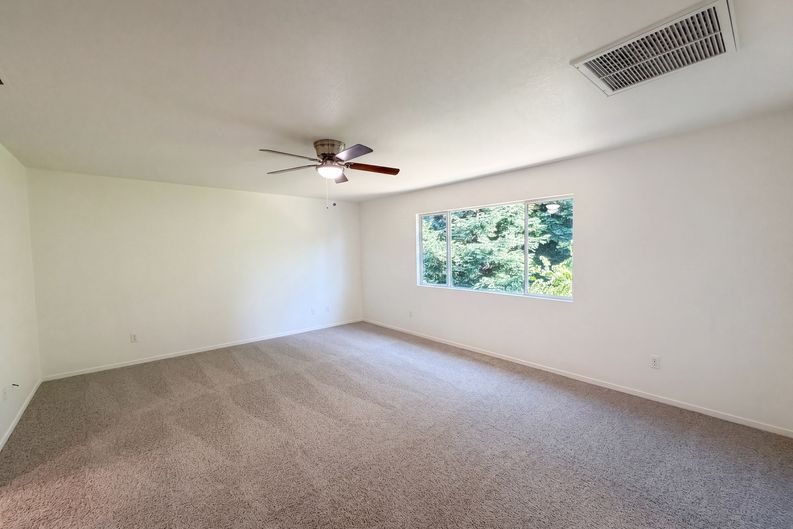 Photo 12 of 30 of 2805 Aquamarine Cir, Rescue, CA