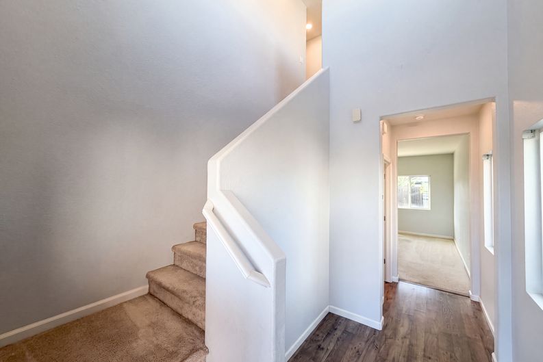 Photo 6 of 27 of 8224 Kossum Way, Elk Grove, CA