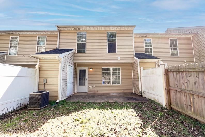 Photo 5 of 23 of 4041 Browne Ct, Conley, GA