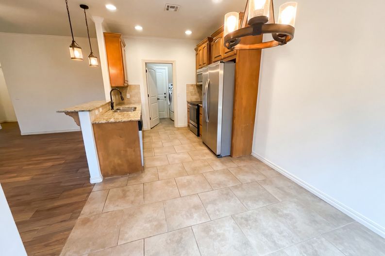 Photo 8 of 20 of 2237 NW 158th St, Edmond, OK
