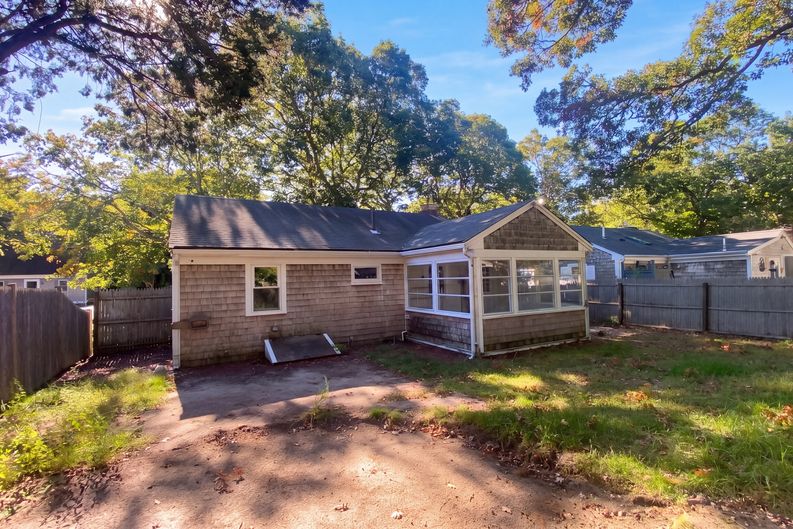 Photo 5 of 22 of 49 Swan Lake Rd, West Yarmouth, MA