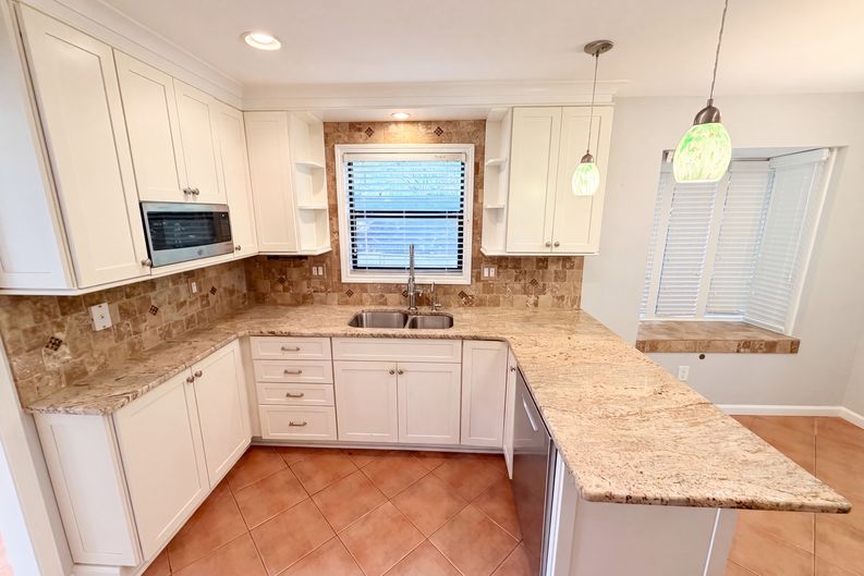 Photo 10 of 33 of 3409 Woodrun Trl, Marietta, GA