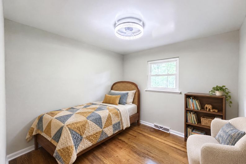 Photo 8 of 22 of 117 Robinson Ave, Matthews, NC