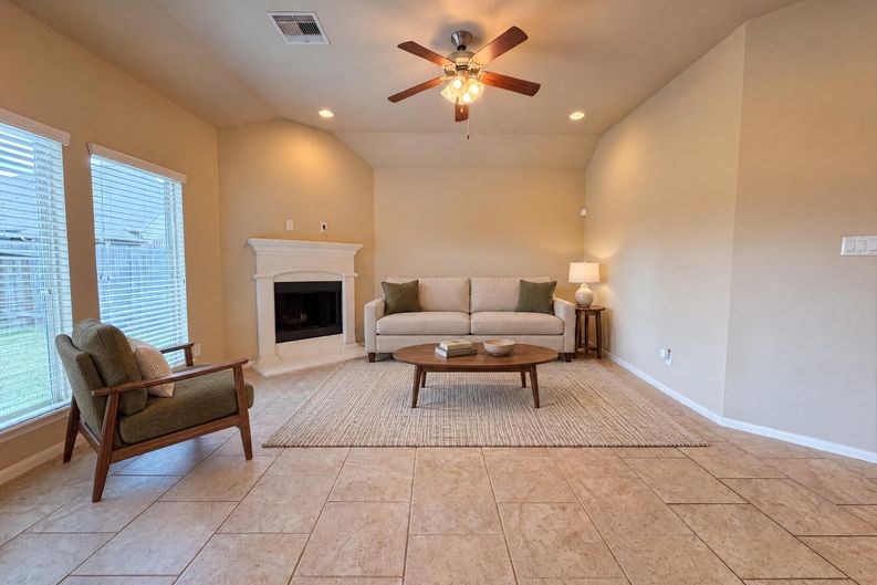 Photo 3 of 17 of 4511 Fenway Park Way, Spring, TX
