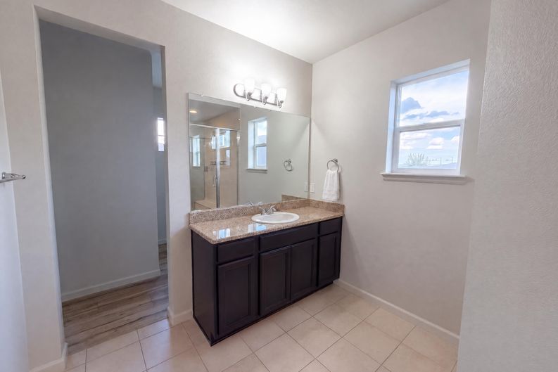 Photo 33 of 54 of 18402 W 93rd Pl, Arvada, CO