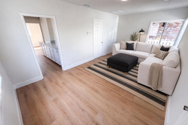 Photo 7 of 27 of 15343 Pimenta Ave, Paramount, CA