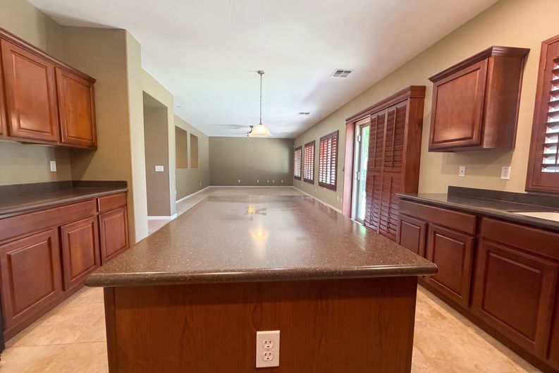 Photo 8 of 24 of 7533 W Rushmore Way, Florence, AZ