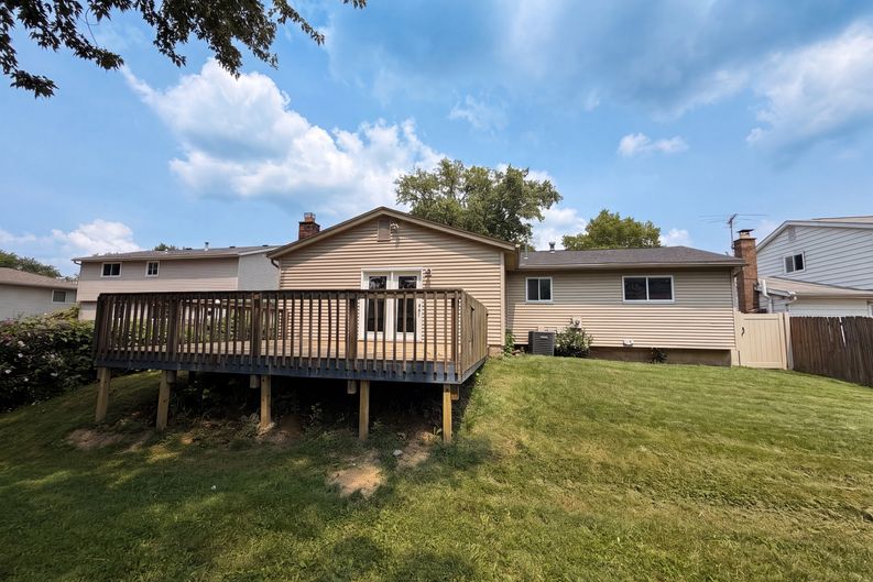 Photo 5 of 33 of 1415 Bolenhill Ave, Columbus, OH