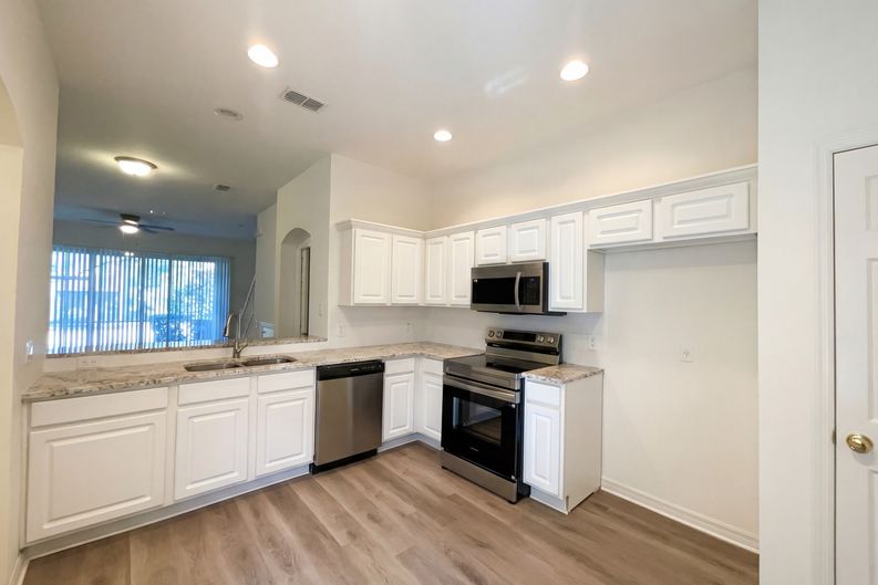 Photo 20 of 26 of 4126 Key Thatch Dr, Tampa, FL