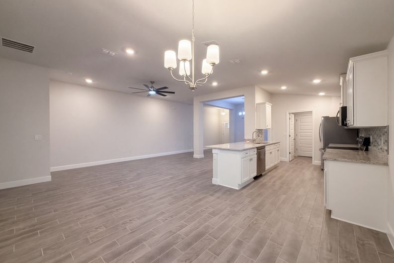 Photo 11 of 33 of 5938 164th Ave E, Parrish, FL