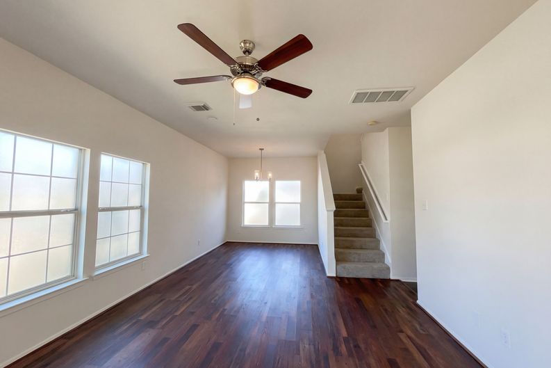Photo 3 of 17 of 6434 Provident Green Dr, Katy, TX