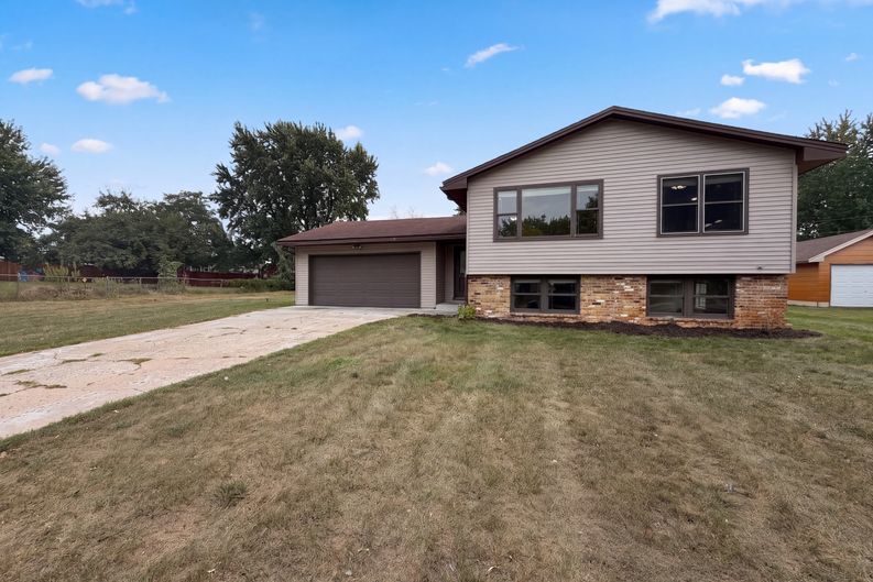 Photo 21 of 26 of 14025 Partridge St NW, Andover, MN