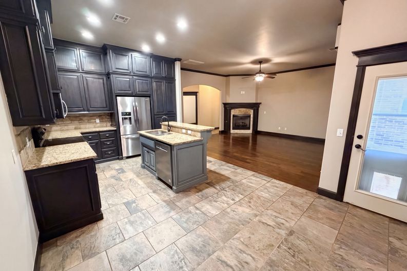 Photo 8 of 16 of 15941 Sky Run Dr, Edmond, OK