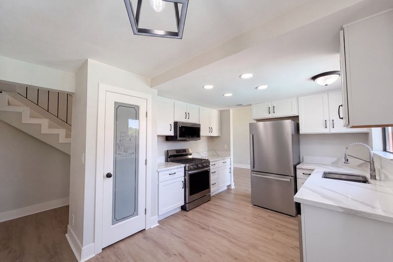 Photo 28 of 46 of 6005 La Castana Way, Sacramento, CA