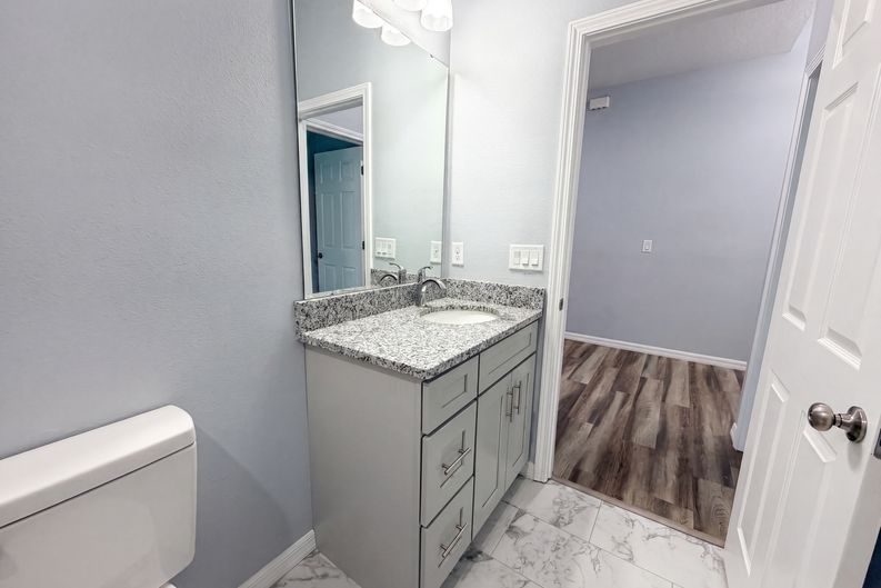 Photo 17 of 27 of 1013 W 11th St, Sanford, FL