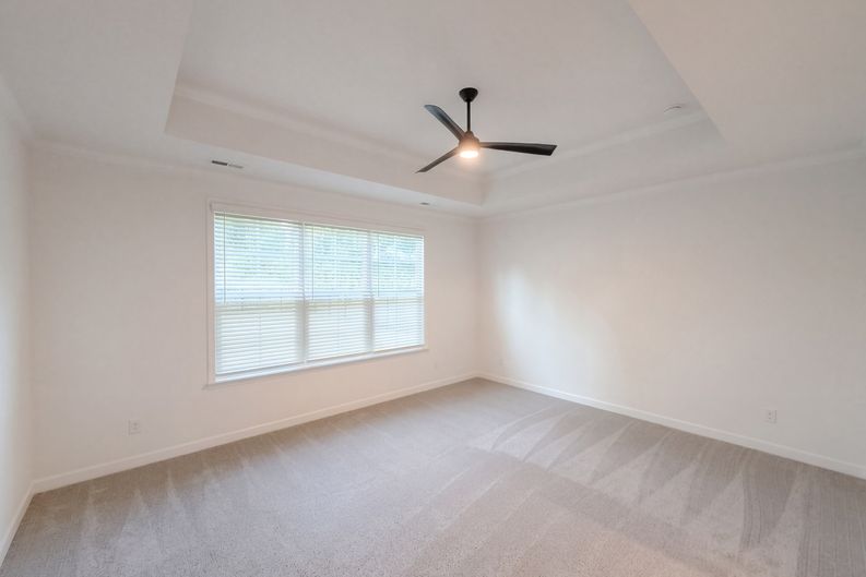 Photo 4 of 35 of 2591 Cornelius Pl NW, Concord, NC