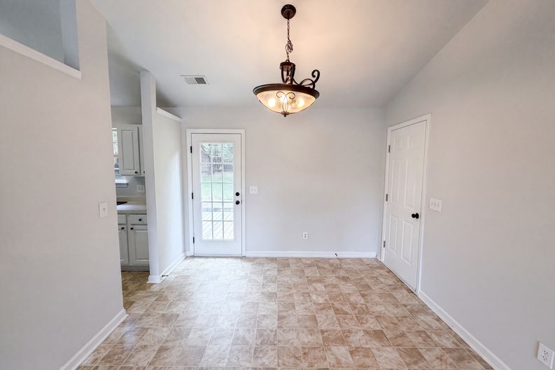 Photo 6 of 24 of 220 Longshadow Dr, Lexington, SC