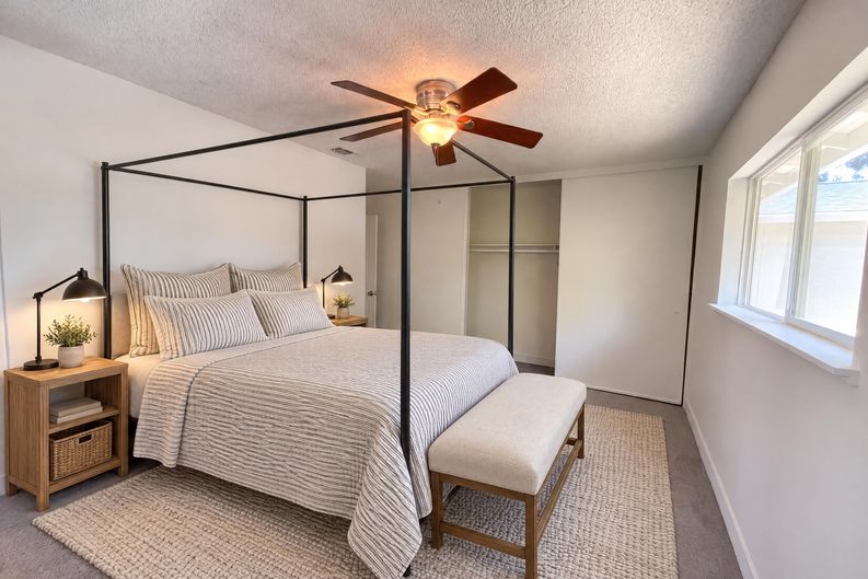 Photo 19 of 30 of 5313 Fernwood Way, Sacramento, CA
