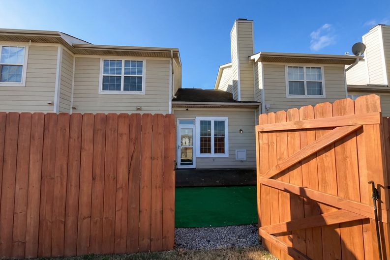 Photo 6 of 21 of 433 Heath Pl, Smyrna, TN
