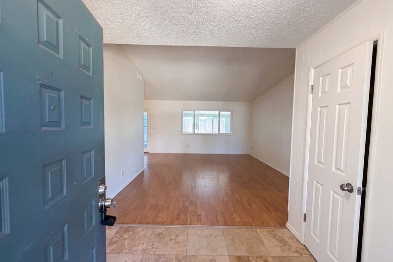 Photo 6 of 27 of 6620 Twining Way, Citrus Heights, CA