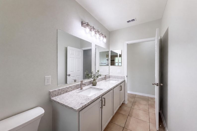 Photo 25 of 40 of 3508 Yacht Club Ct, Kissimmee, FL