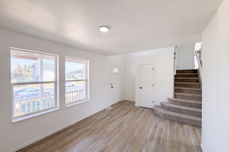 Photo 6 of 25 of 1443 W 3605 S, West Valley City, UT