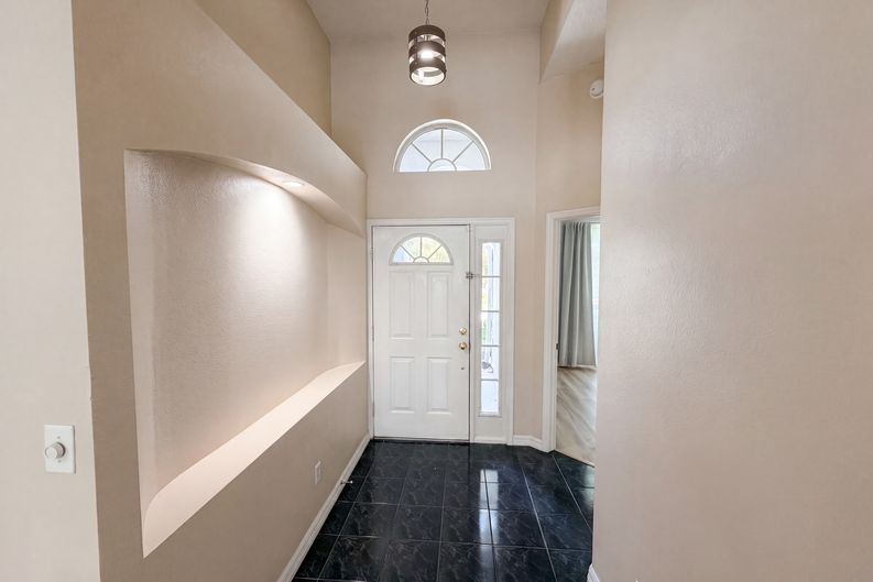 Photo 6 of 31 of 1619 River Birch Ave, Oviedo, FL