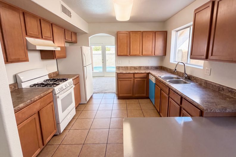 Photo 12 of 30 of 7436 W Sanna St, Peoria, AZ