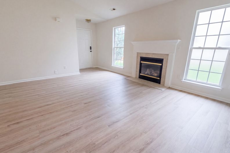 Photo 8 of 16 of 5006 Elizabeth Rd, Charlotte, NC