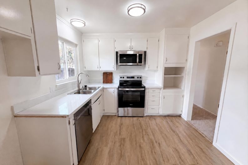 Photo 10 of 20 of 648 Lewis Ave, Yuba City, CA