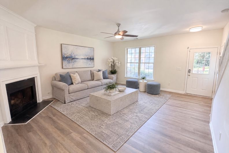 Photo 13 of 30 of 9155 Nesbit Ferry Rd, Alpharetta, GA