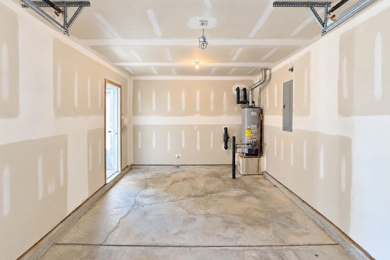 Photo 14 of 16 of 315 Royal Grey Ct, Winston Salem, NC