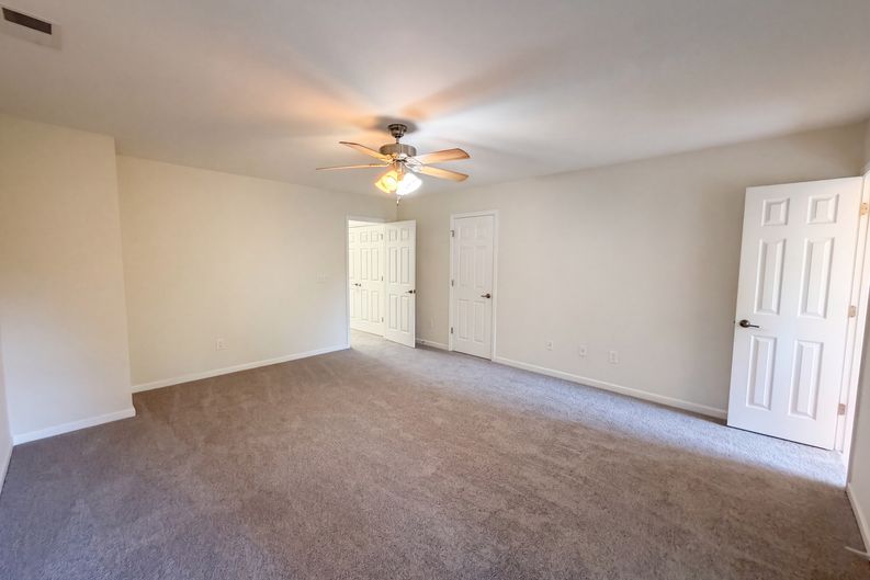 Photo 14 of 20 of 9004 Parlor Dr, Ladson, SC