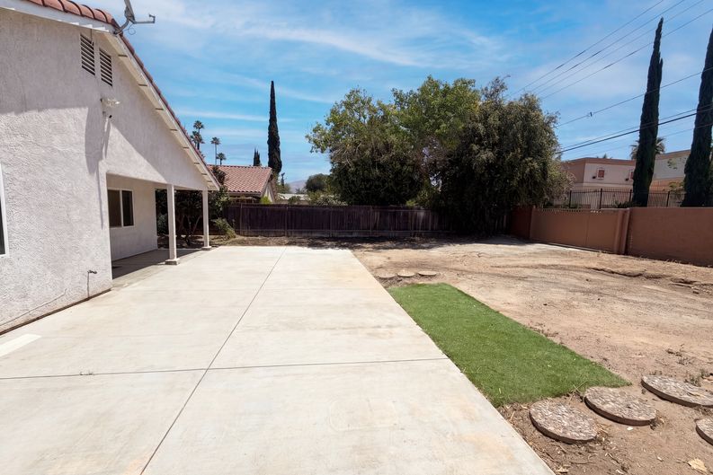 Photo 12 of 14 of 1774 7th St, Riverside, CA