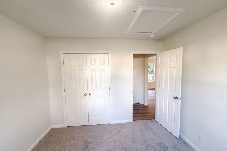 Photo 17 of 42 of 207 Hurston Way, Greensboro, NC