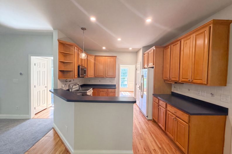 Photo 6 of 20 of 1702 Patterson Grove Rd, Apex, NC