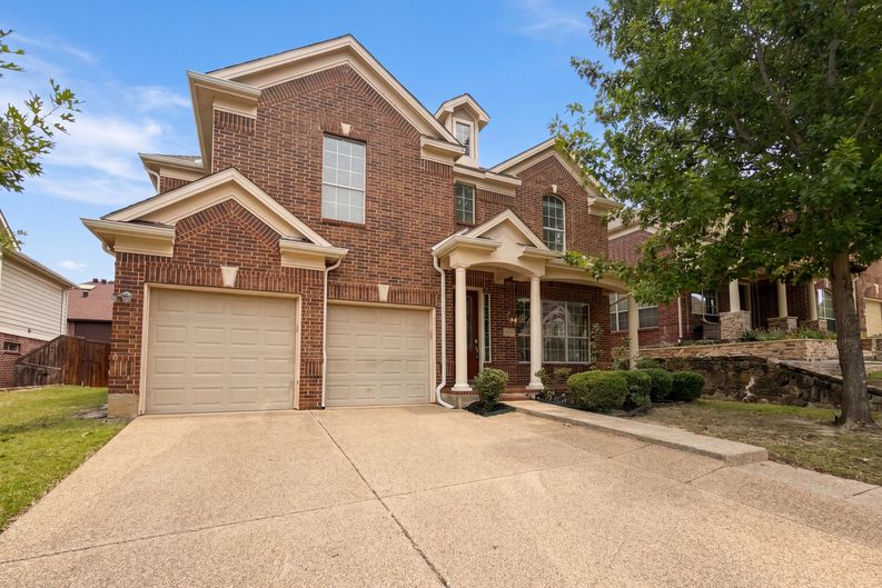 Photo 26 of 32 of 10330 Sandbar Dr, Irving, TX