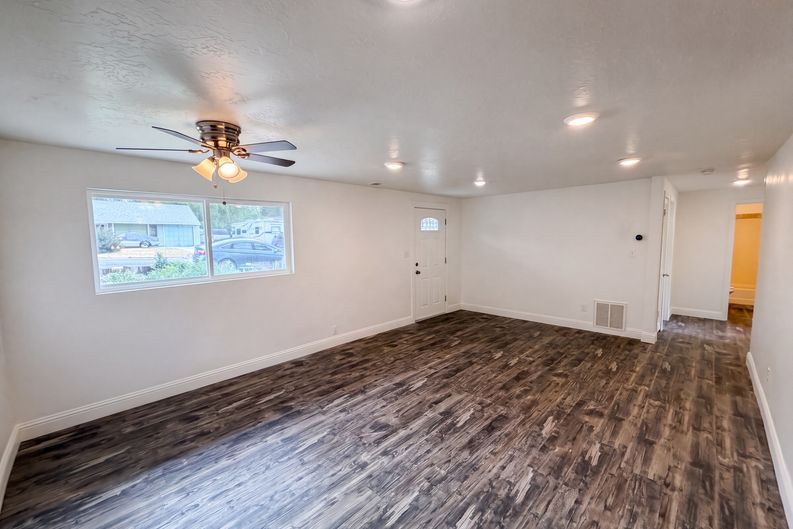 Photo 7 of 17 of 1346 Harrop St, Ogden, UT