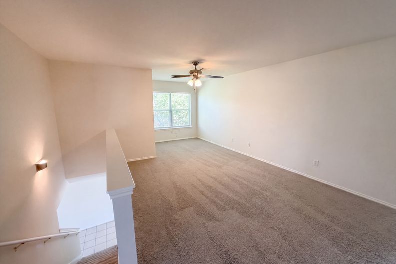Photo 16 of 21 of 305 Edgewood Cv, Leander, TX