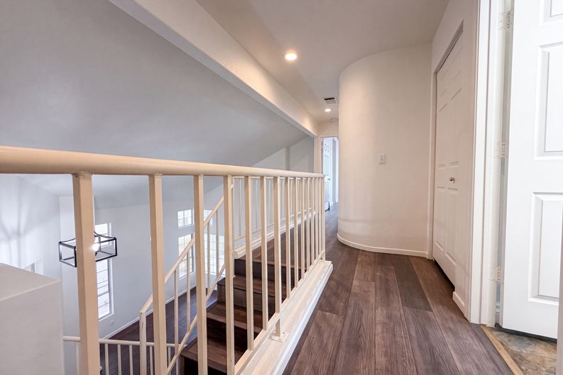 Photo 10 of 22 of 7504 Holloran Ct, Las Vegas, NV