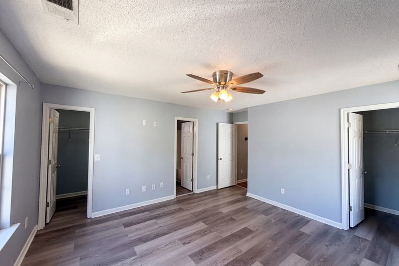 Photo 4 of 17 of 6005 Silkwater Ct, Raleigh, NC