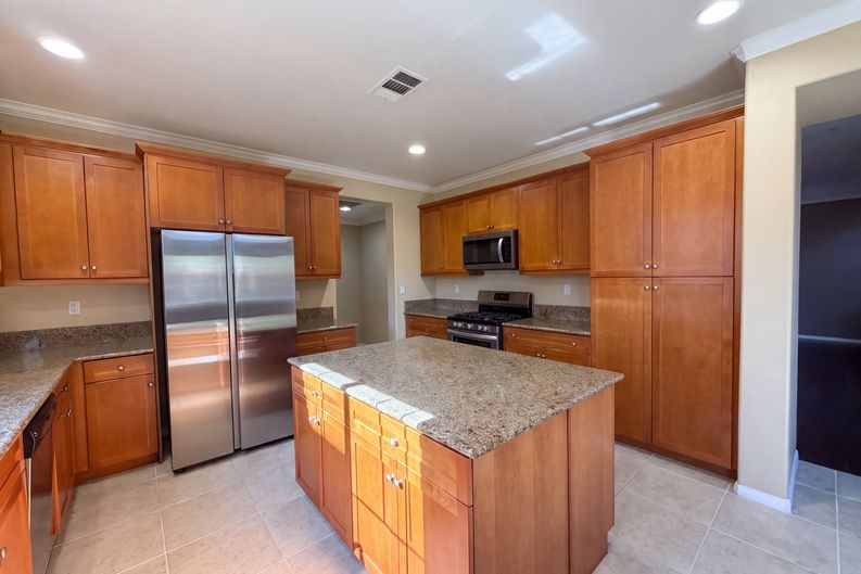 Photo 13 of 39 of 2954 Rangpur Ct, Escondido, CA