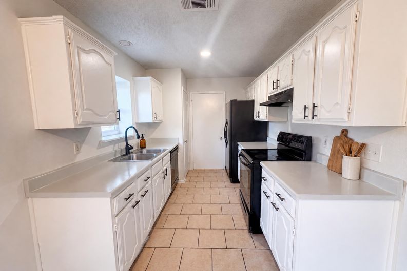Photo 7 of 16 of 106 Nelson Dr, Copperas Cove, TX